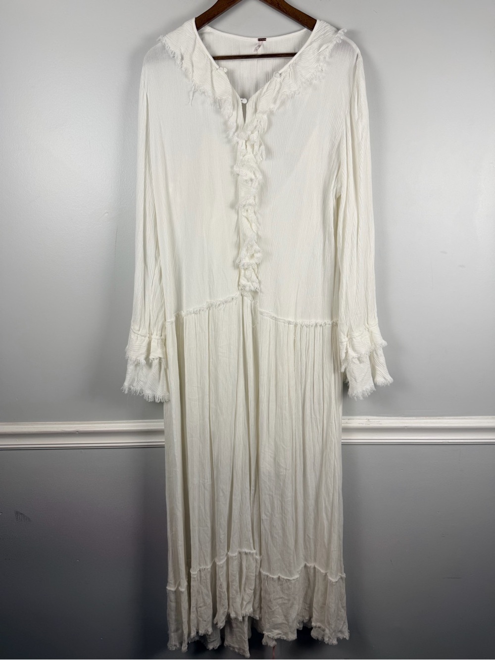 Free people sweet darlin’ long sleeve maxi dress white size large ruffle - Picture 2 of 9